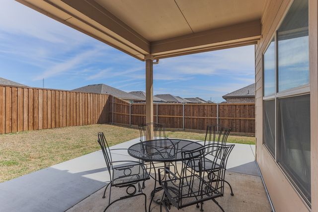 253 Meadowlands Drive, Ponder, TX 76259