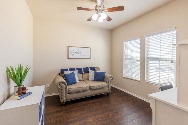 253 Meadowlands Drive, Ponder, TX 76259