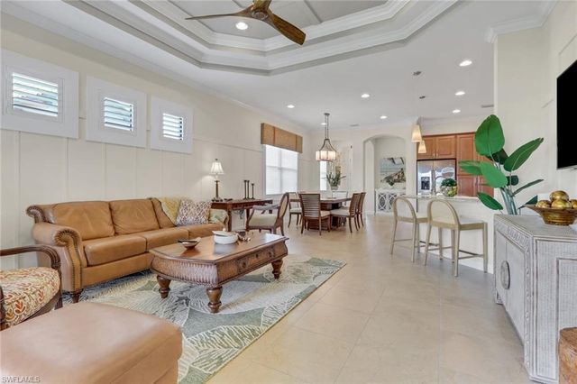 9142 Isla Bella CIR, Bonita Springs, FL 34135
