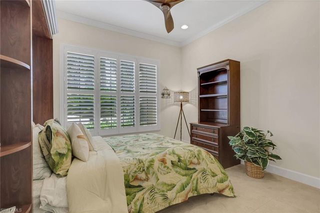 9142 Isla Bella CIR, Bonita Springs, FL 34135