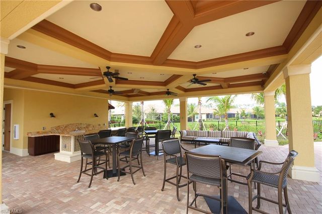 9142 Isla Bella CIR, Bonita Springs, FL 34135