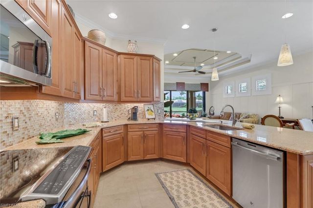 9142 Isla Bella CIR, Bonita Springs, FL 34135
