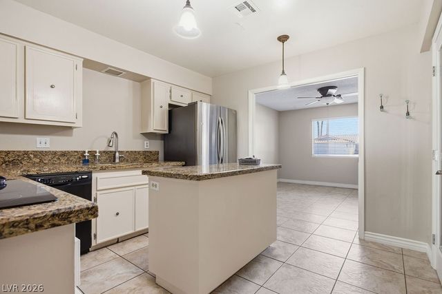 4561 Paseo El Rio Drive, Las Vegas, NV 89121