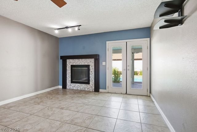 4561 Paseo El Rio Drive, Las Vegas, NV 89121