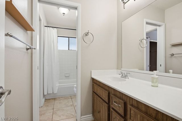 4561 Paseo El Rio Drive, Las Vegas, NV 89121