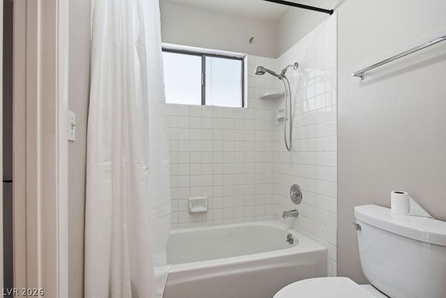 4561 Paseo El Rio Drive, Las Vegas, NV 89121