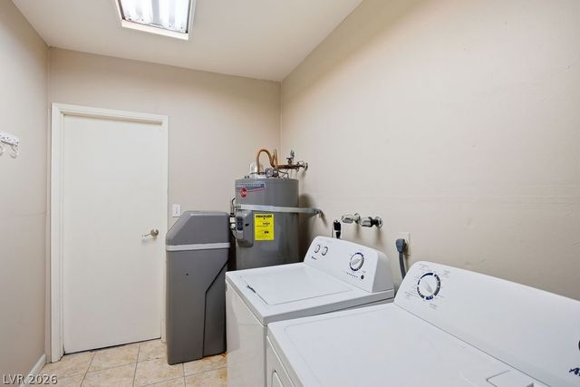 4561 Paseo El Rio Drive, Las Vegas, NV 89121