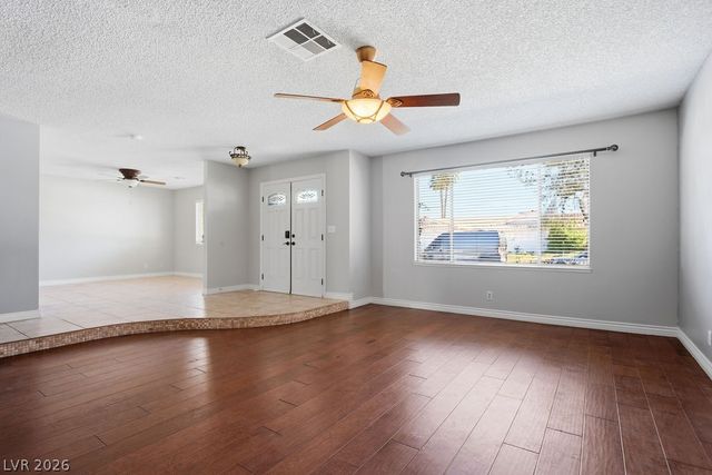 4561 Paseo El Rio Drive, Las Vegas, NV 89121