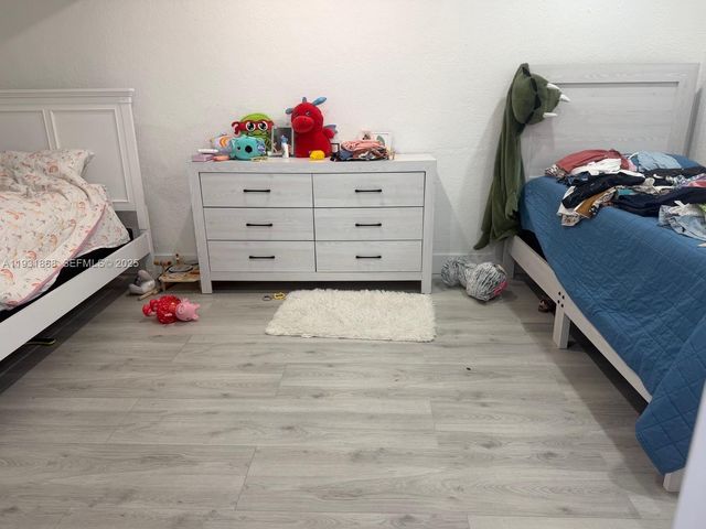 660 SW 30th Ter, Fort Lauderdale, FL 33312