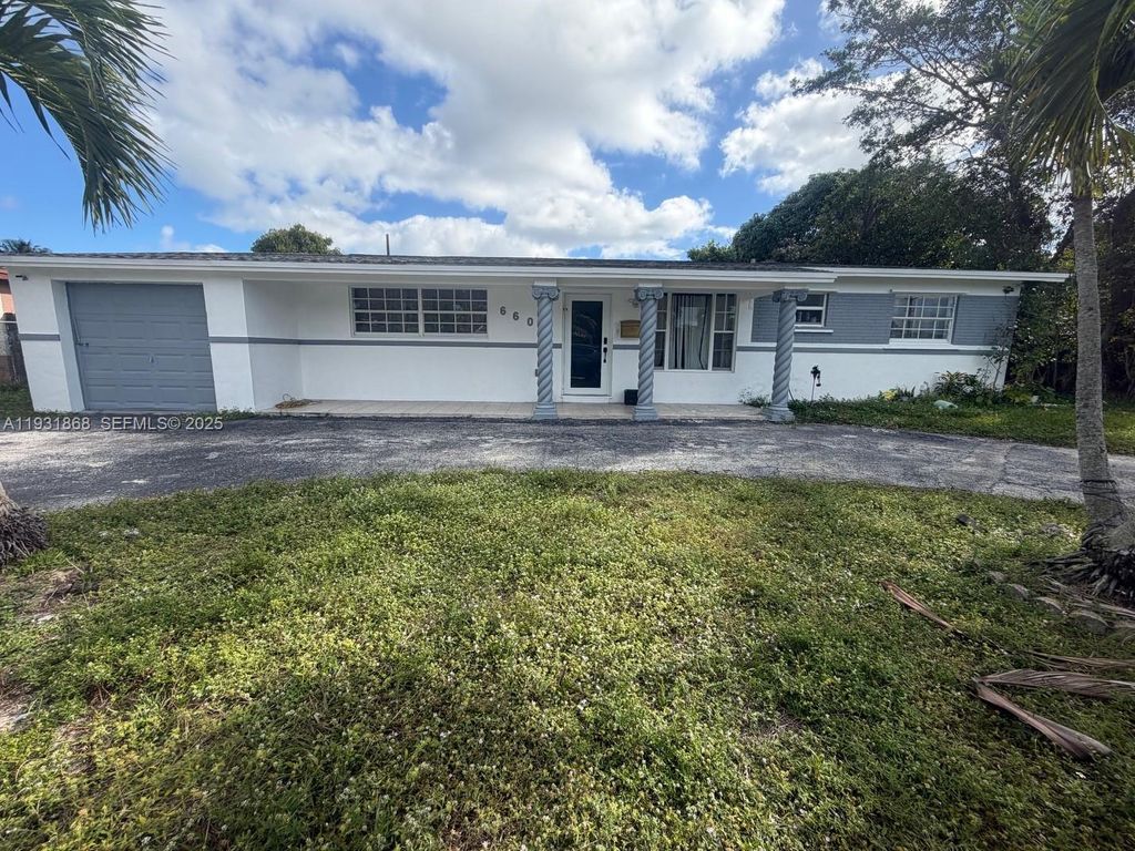 660 SW 30th Ter, Fort Lauderdale, FL 33312