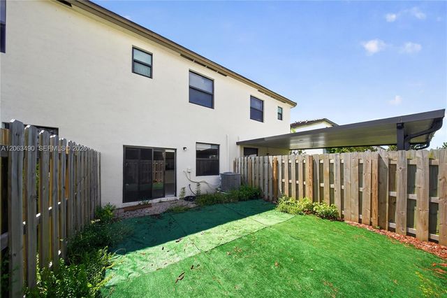 23450 SW 127th Pl, Homestead, FL 33032