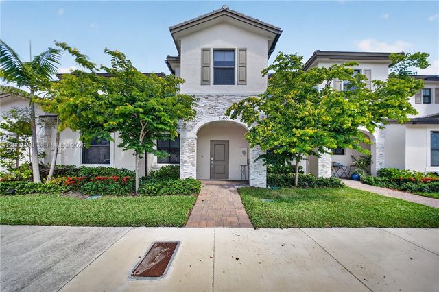 23450 SW 127th Pl, Homestead, FL 33032