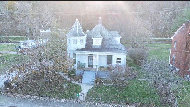 418 Front Street, Vanceburg, KY 41179