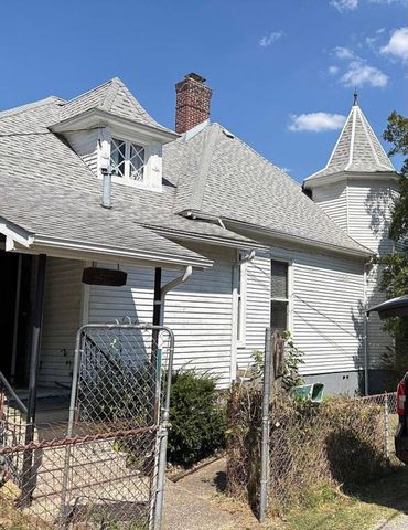 418 Front Street, Vanceburg, KY 41179