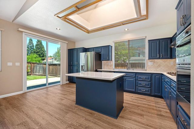 3786 Glacier Park Way, Elk Grove, CA 95758