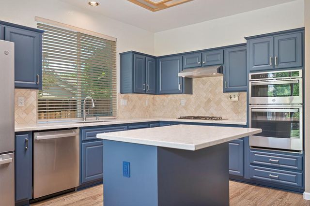 3786 Glacier Park Way, Elk Grove, CA 95758