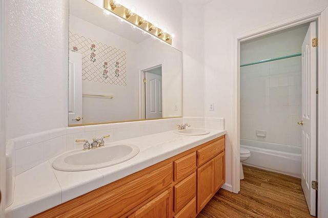 3786 Glacier Park Way, Elk Grove, CA 95758