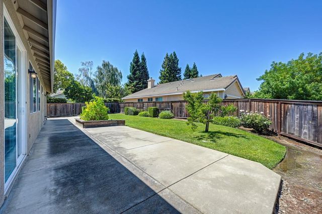 3786 Glacier Park Way, Elk Grove, CA 95758