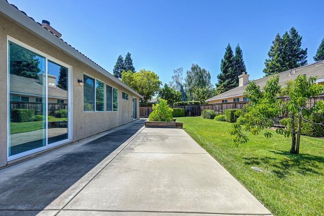 3786 Glacier Park Way, Elk Grove, CA 95758