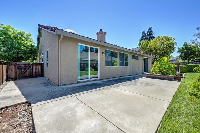 3786 Glacier Park Way, Elk Grove, CA 95758
