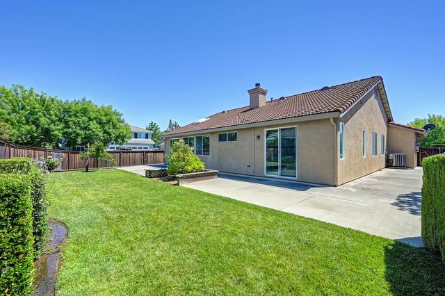 3786 Glacier Park Way, Elk Grove, CA 95758