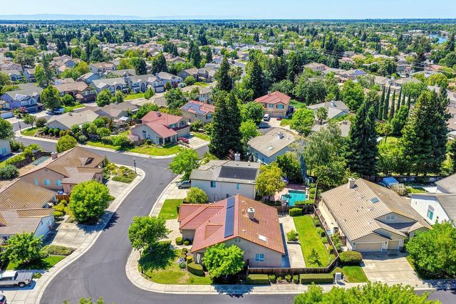 3786 Glacier Park Way, Elk Grove, CA 95758
