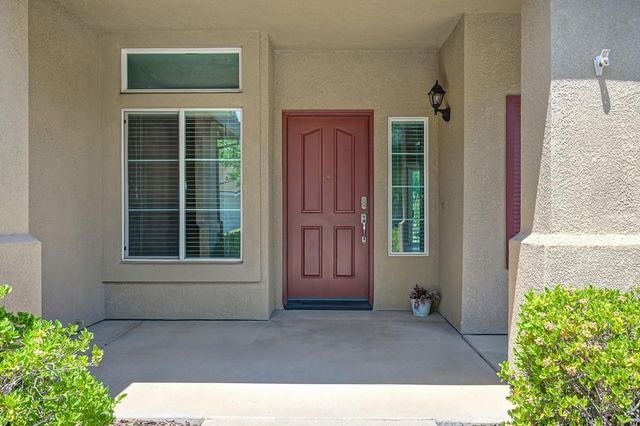 3786 Glacier Park Way, Elk Grove, CA 95758