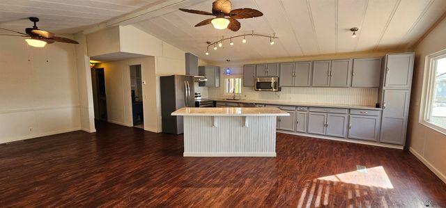 1402 W Jennifer Ln, Yuma, AZ 85365