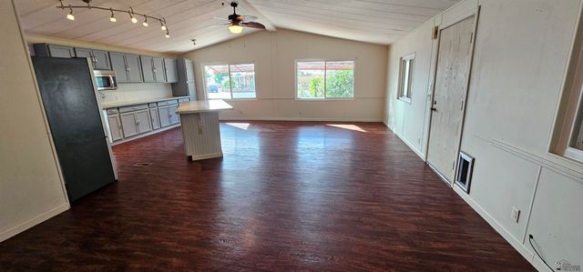 1402 W Jennifer Ln, Yuma, AZ 85365