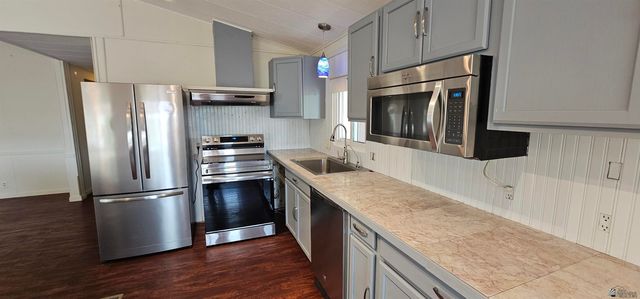 1402 W Jennifer Ln, Yuma, AZ 85365