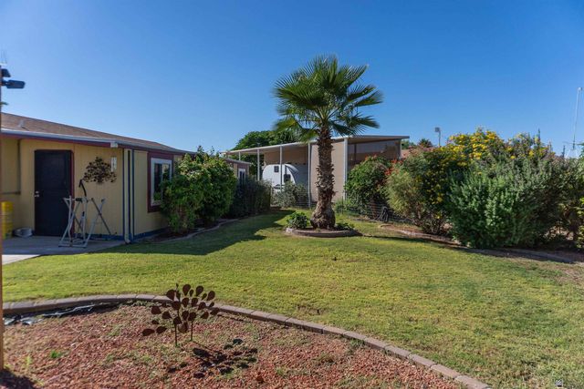 1402 W Jennifer Ln, Yuma, AZ 85365