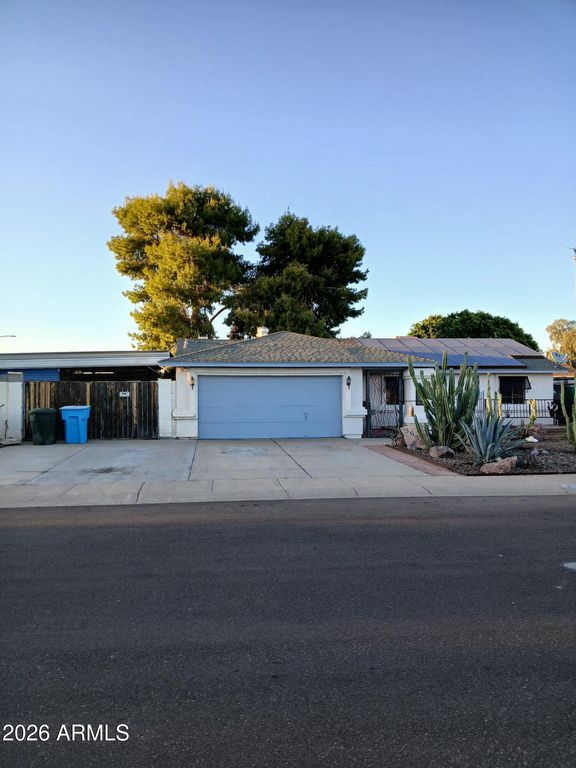 3638 W MICHELLE Drive, Glendale, AZ 85308 — photo 2