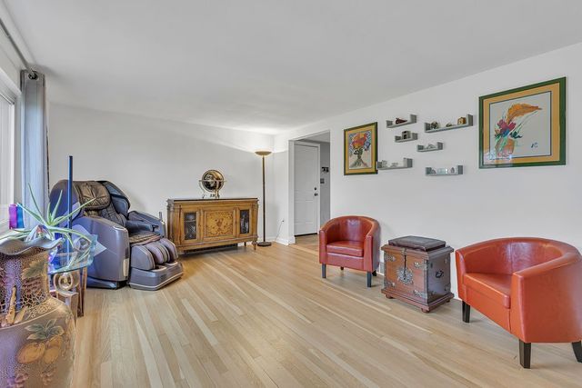 1280 S Walnut St, Monaca, PA 15061