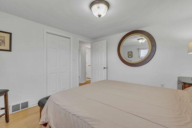 1280 S Walnut St, Monaca, PA 15061
