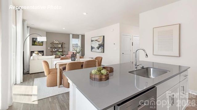 5127 Shallow Brook Drive, Charlotte, NC 28215