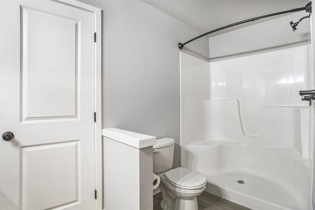 17545 Beechwood Lane, Spring Lake, MI 49456