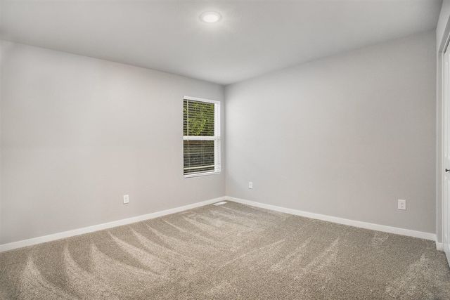 17545 Beechwood Lane, Spring Lake, MI 49456