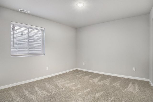 17545 Beechwood Lane, Spring Lake, MI 49456