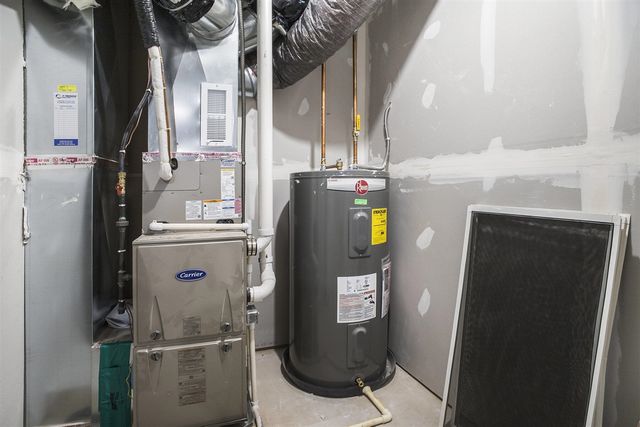 17545 Beechwood Lane, Spring Lake, MI 49456