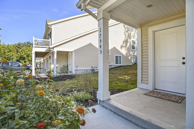 17545 Beechwood Lane, Spring Lake, MI 49456