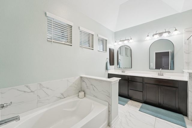 308 Ravello ST, Liberty Hill, TX 78642