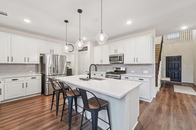 308 Ravello ST, Liberty Hill, TX 78642