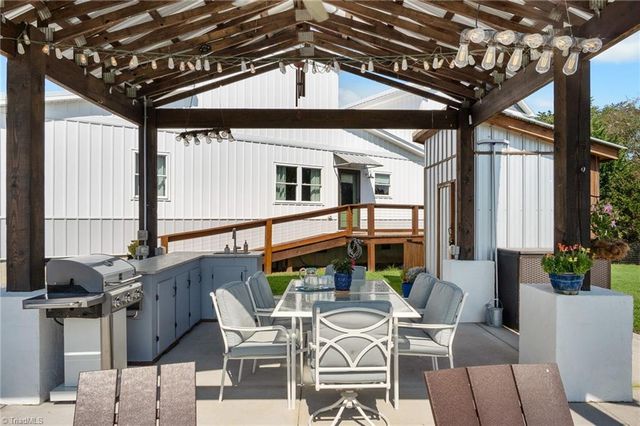 106 Grants Home Trail, Ararat, NC 27007