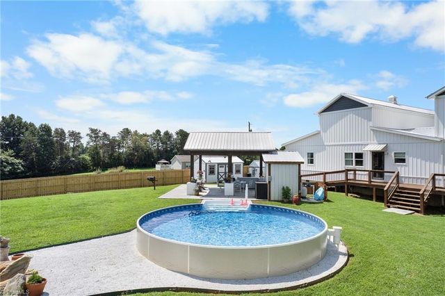 106 Grants Home Trail, Ararat, NC 27007