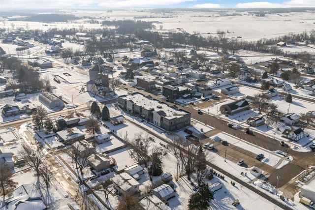 1500 Main St 205, Ely, IA 52227