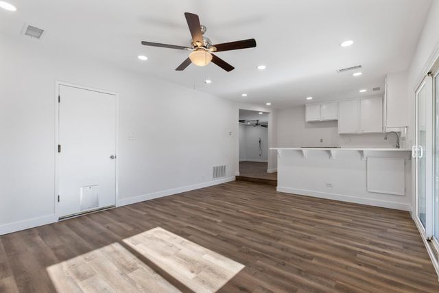 612 Robert Ave, Ripon, CA 95366