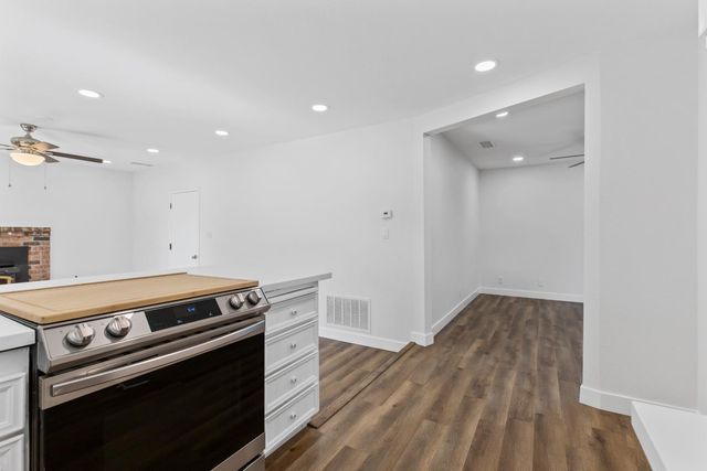 612 Robert Ave, Ripon, CA 95366
