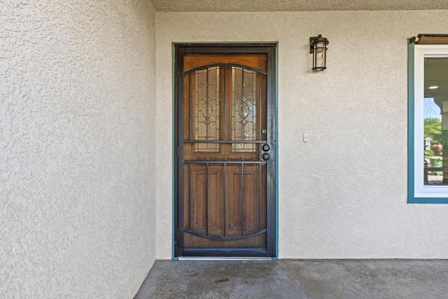 612 Robert Ave, Ripon, CA 95366