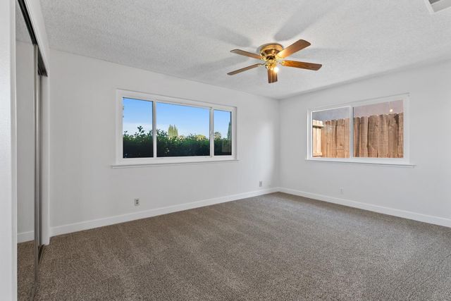 612 Robert Ave, Ripon, CA 95366