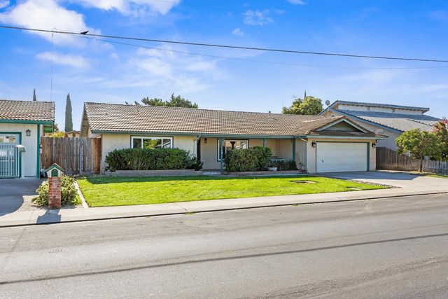 612 Robert Ave, Ripon, CA 95366